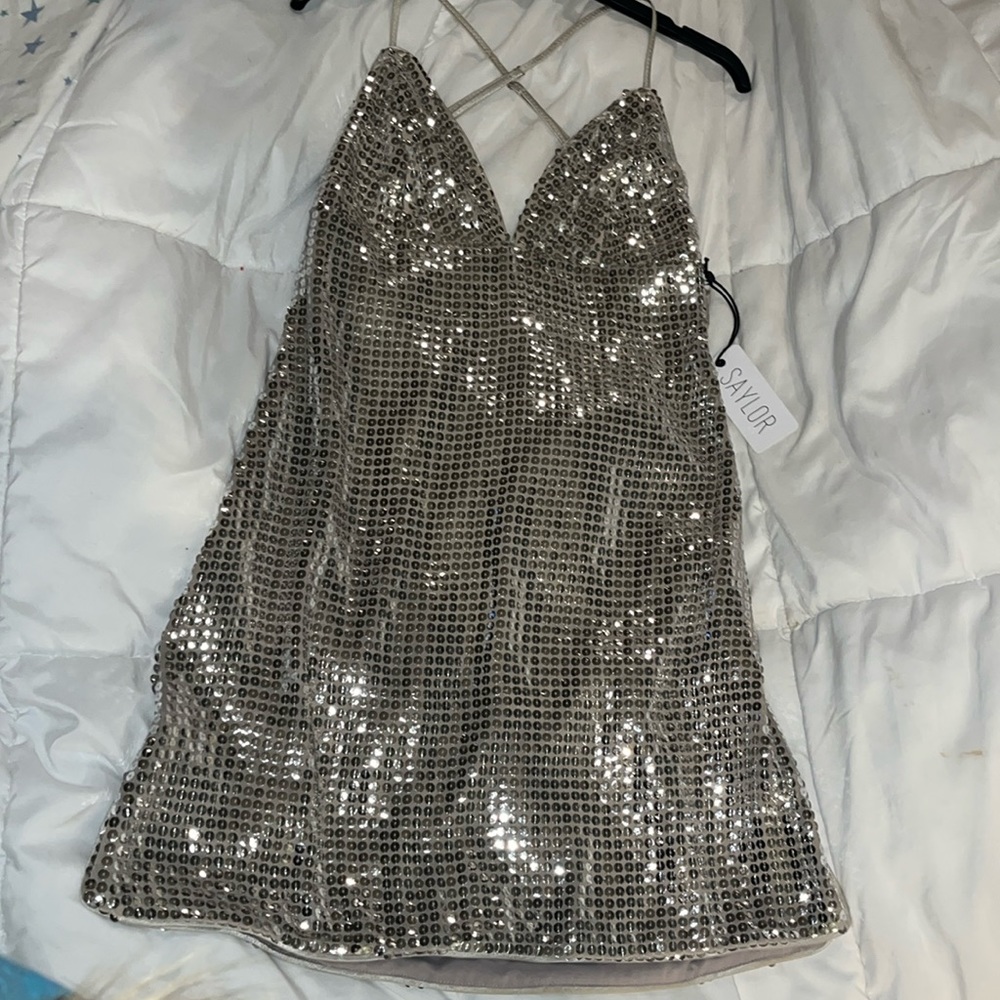 NWT! Silver Sequined Aliannia Mini Cocktail Dress by Saylor, Size S, price $220